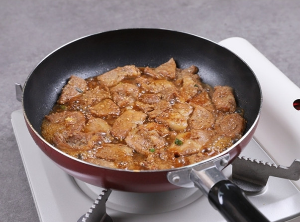 [Marinated] Pork neck with soy sauce  양념 돼지 목살/pk(620g)