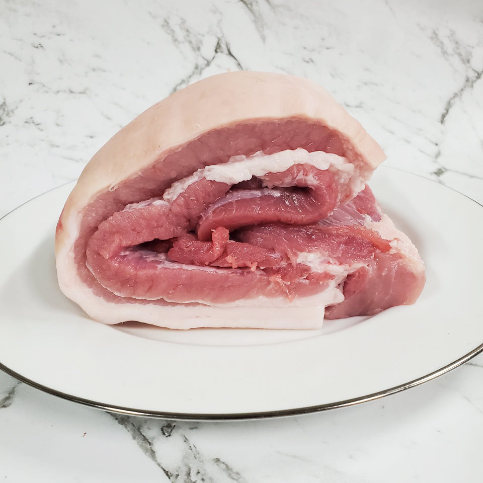 [Fresh] Pork belly Skin on 통삼겹살 /pk(1kg)